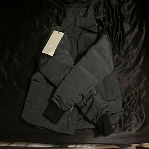 Canada goose macmillan parka(black badge)